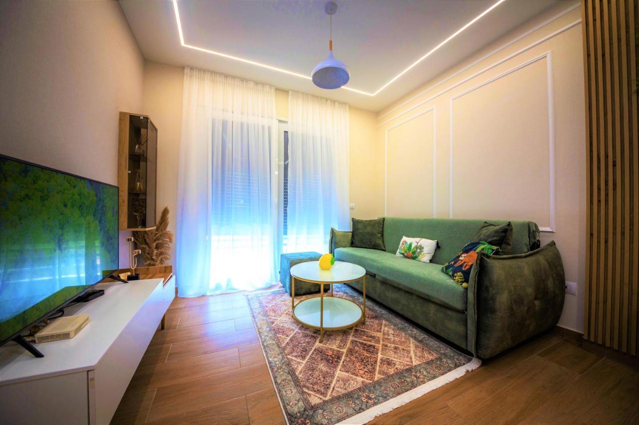 Green Terrace Apartment 4 ティラナ エクステリア 写真